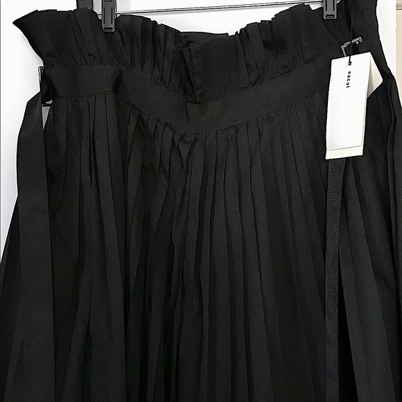 Sacai Poplin Pleated Culottes - Picture 5 of 11